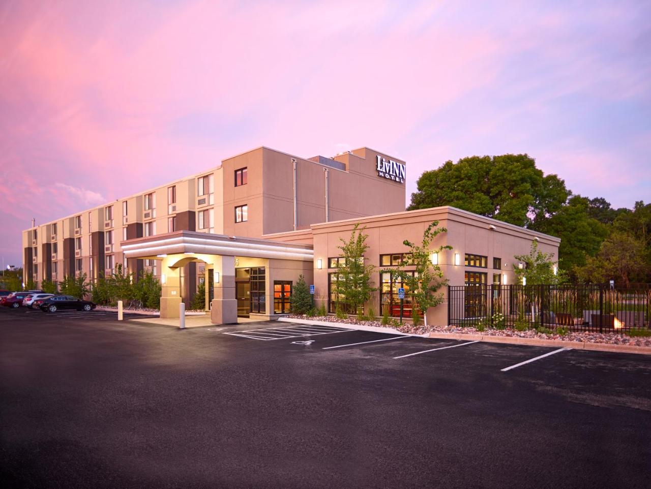 LivINN Hotel St Paul East / Maplewood