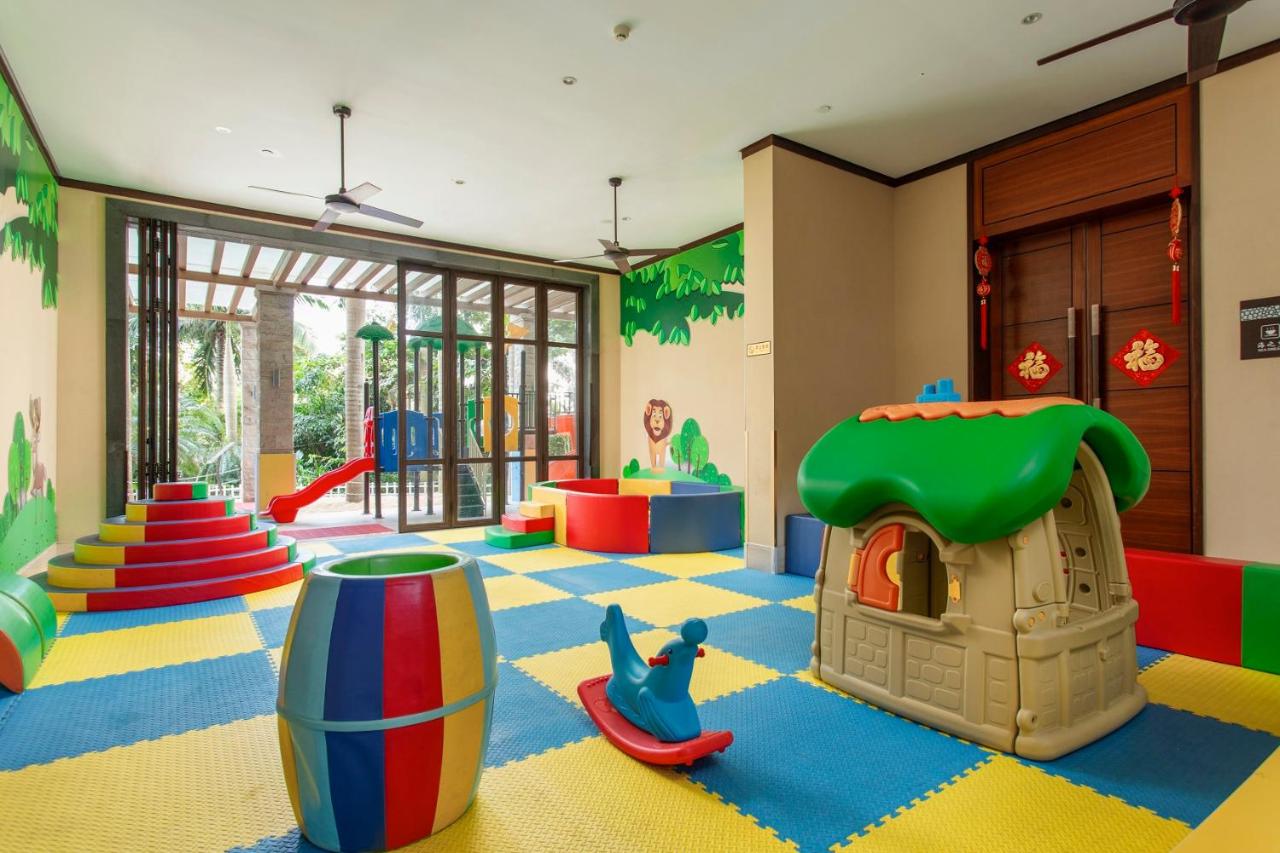Sanya Seacube Holiday Hotel photo 2