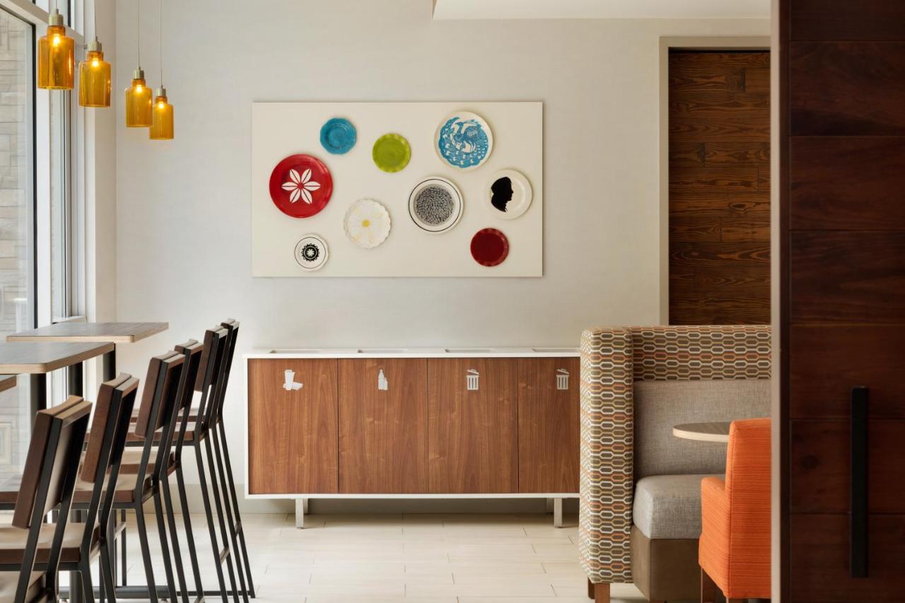 Photo - Holiday Inn Express - Indiana by IHG