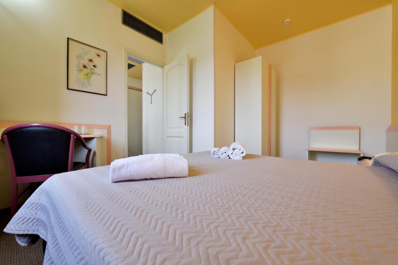 Hotel Orri photo 2