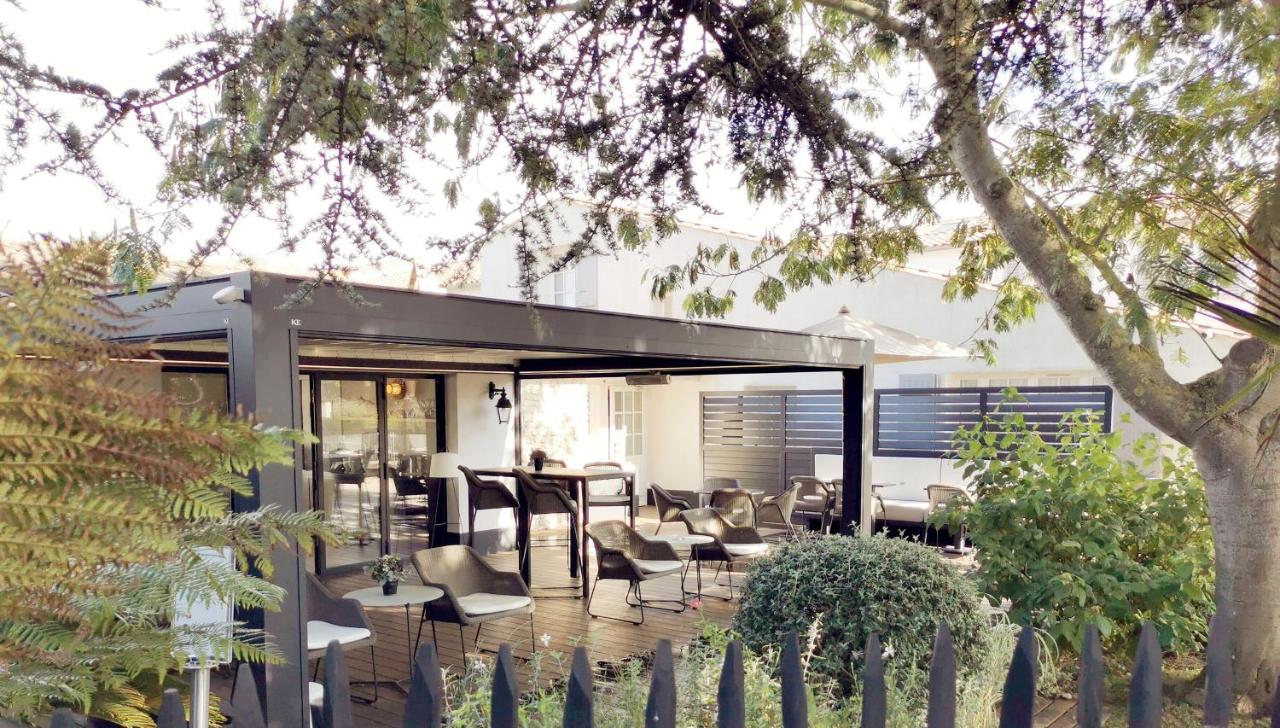 Le Clos Saint-Martin Hôtel & Spa - 4
