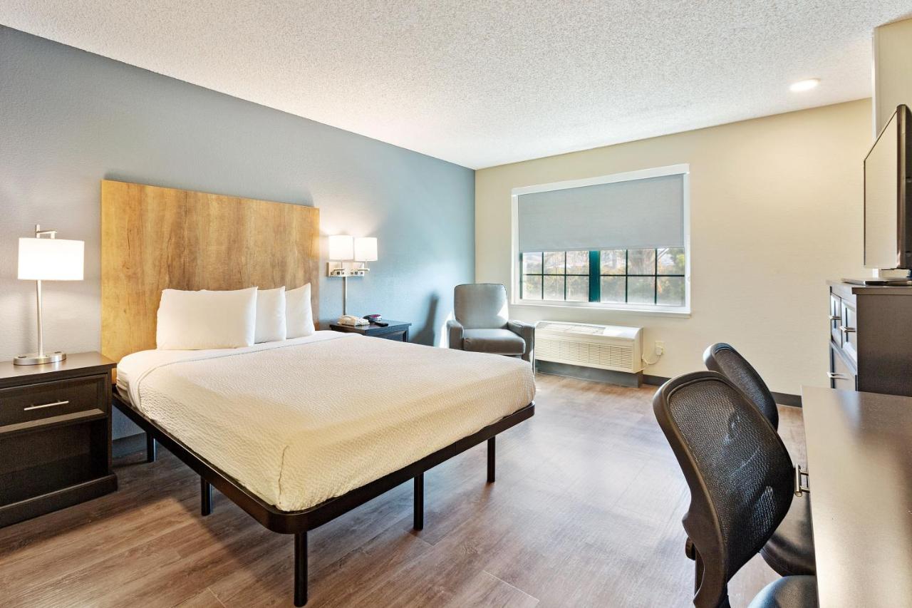 Extended Stay America Premier Suites - Union City - Dyer St. photo 3