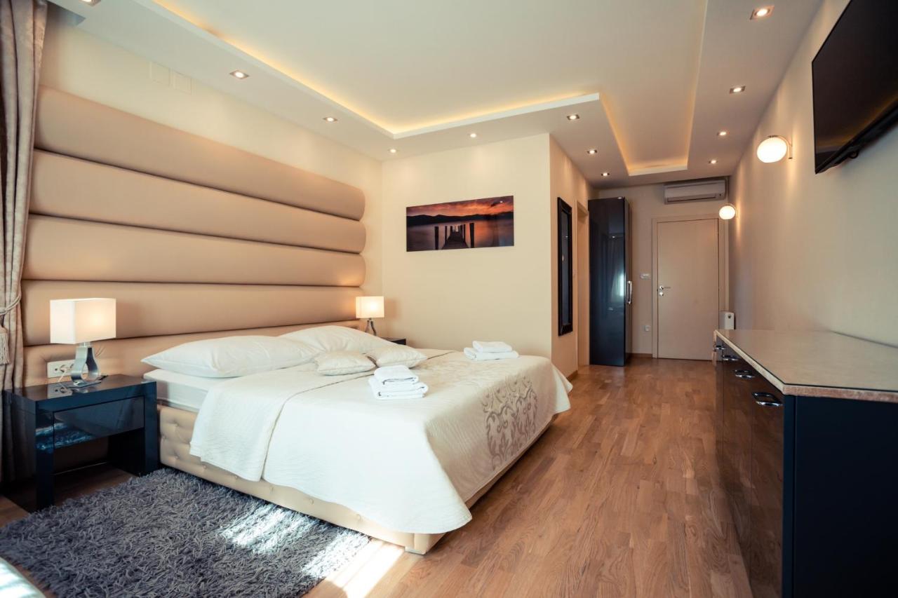 Grand Lakes Rooms - 4