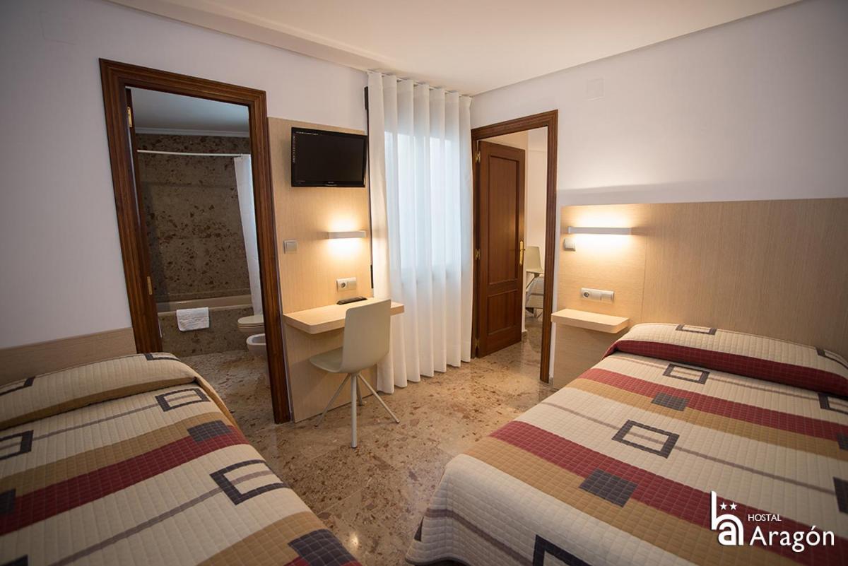 Hostal Aragón photo 4