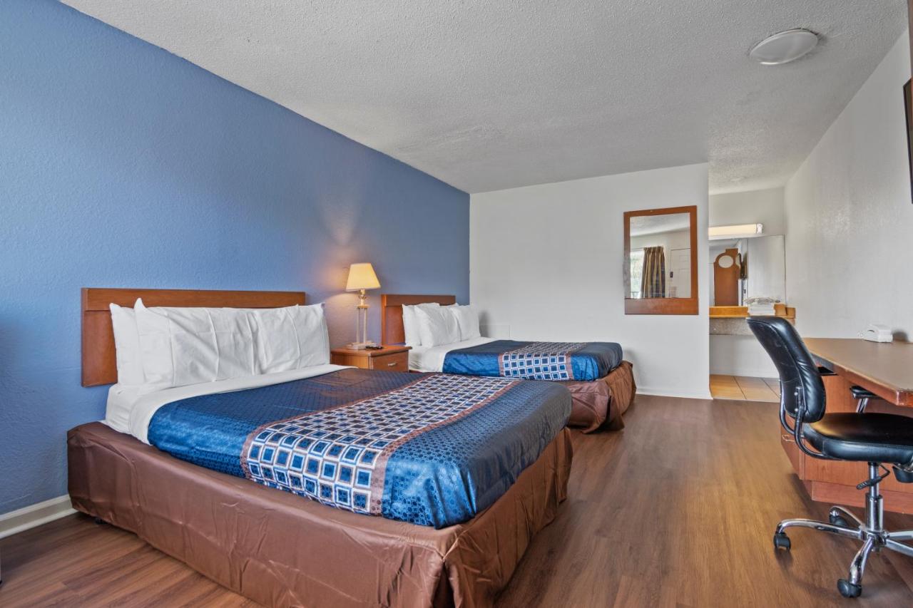 Economy Lodge Portsmouth photo 2