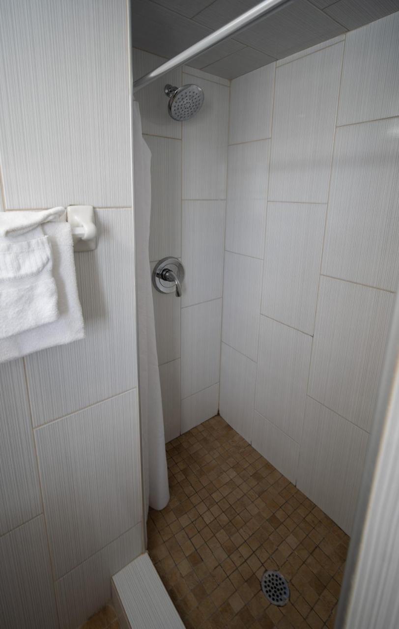 Photo - Island Sun Inn & Suites - Historic Venice & Beach Getaway