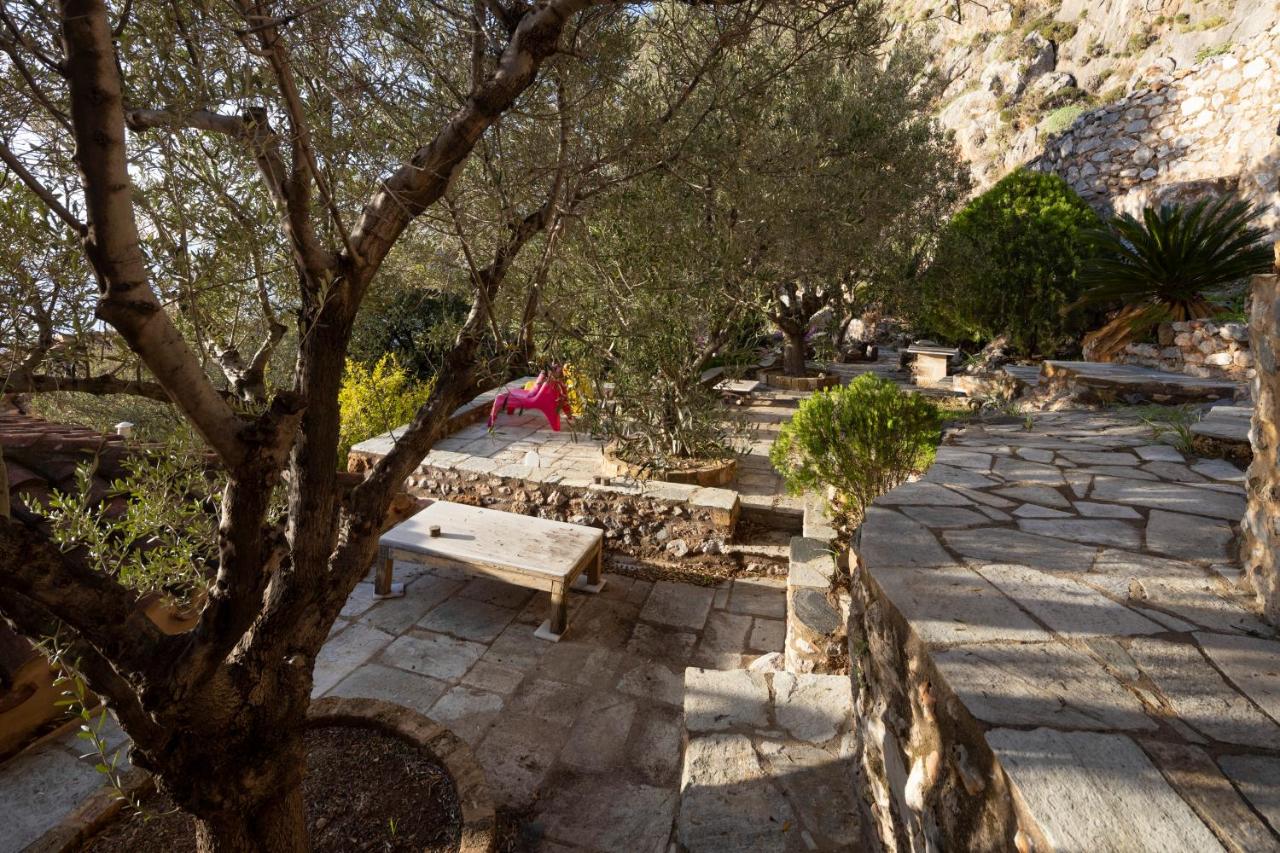 Victoria's House in Monemvasia Castle - 4