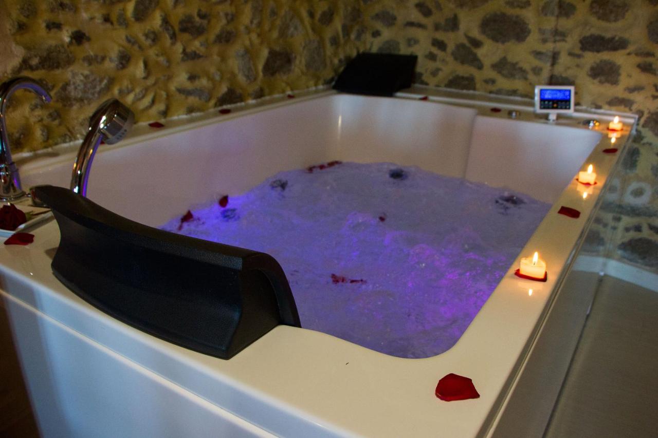 Casa das Fiadeiras de Nemiña con Jacuzzi photo 2