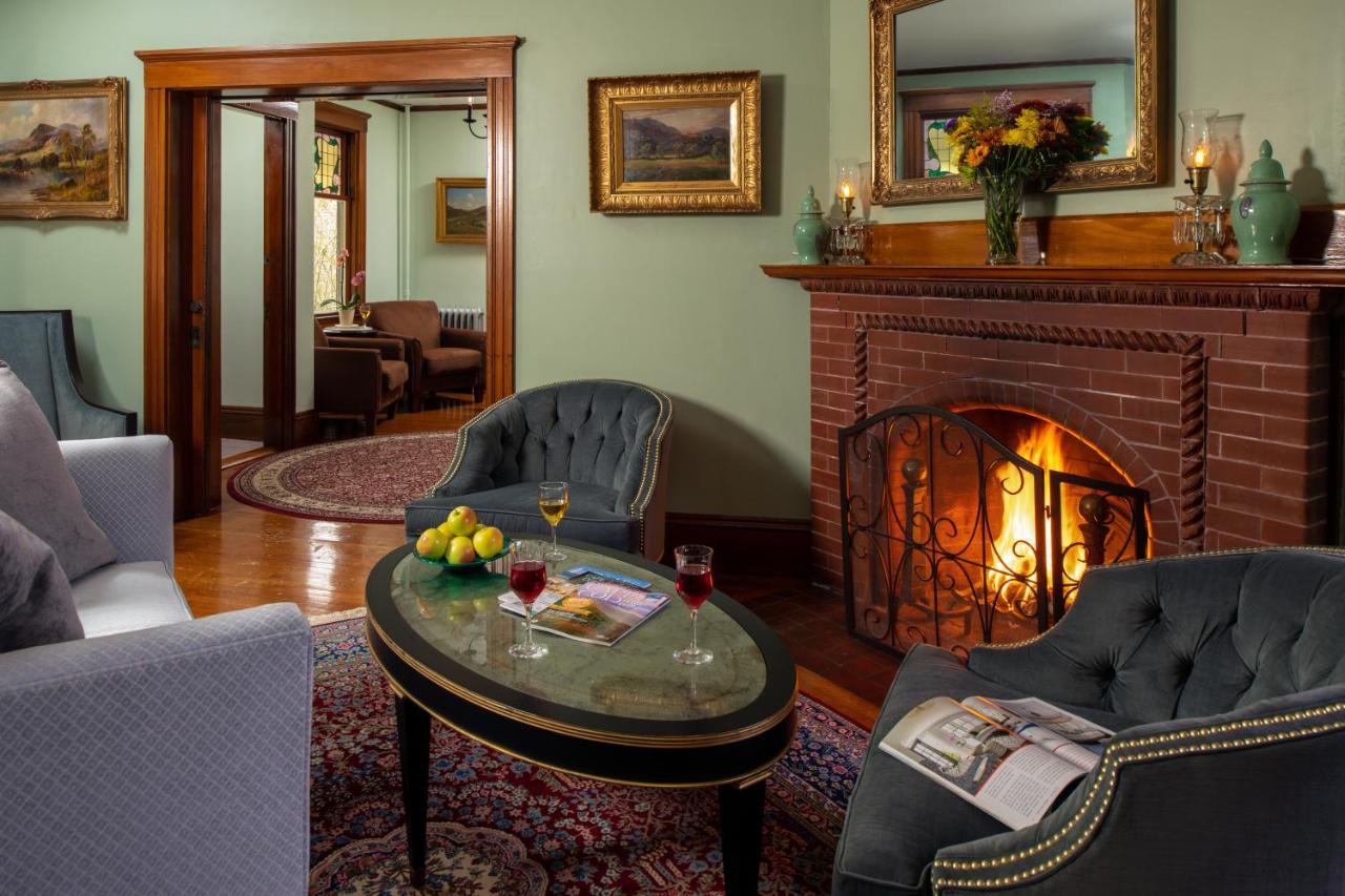 Palmer House Inn - 2