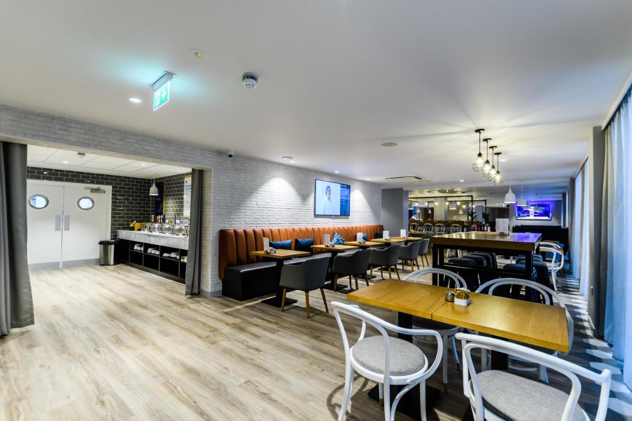 Holiday Inn Express Wigan By IHG photo 3