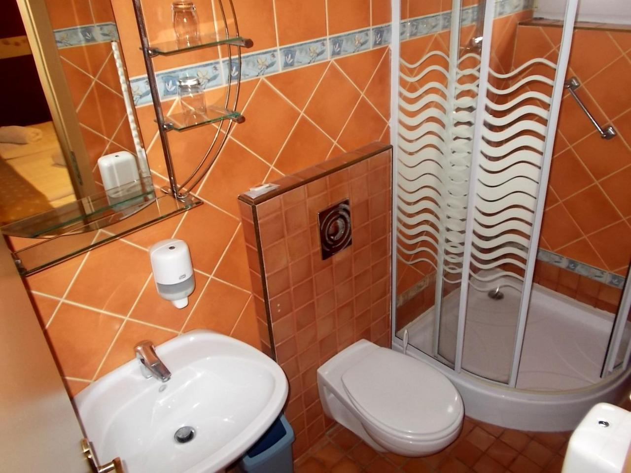 Hotel Vineyard Inn - Szőlőskert photo 4