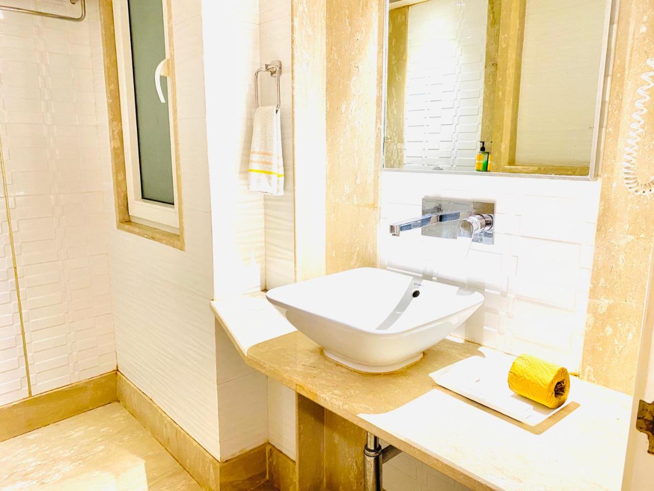 Hotel City Empire - New Delhi City Centre photo 2
