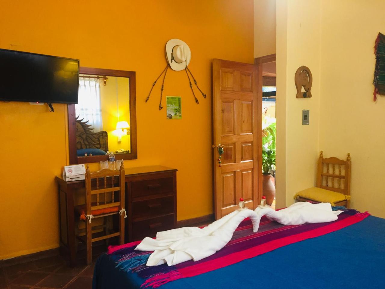 Hotel Cazomalli Oaxaca photo 2