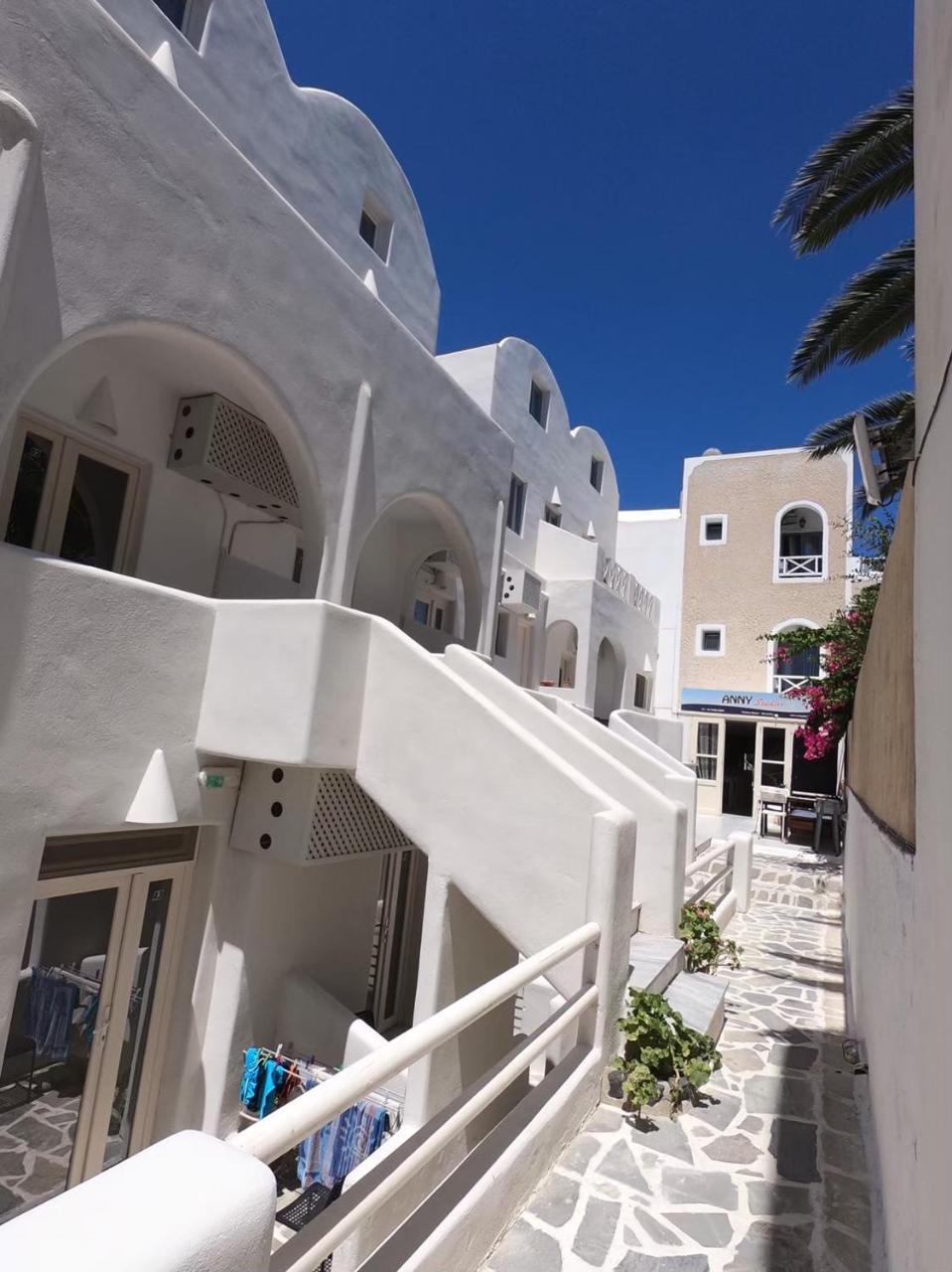 Anny Studios & Rooms Perissa Beach - 3