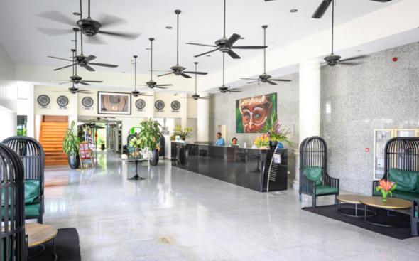 Heritage Park Hotel photo 3