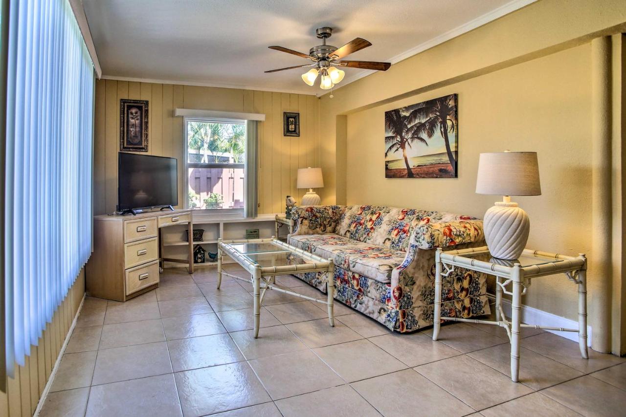 Ideally Located Abode w/ Gazebo in Pompano Beach! - 4