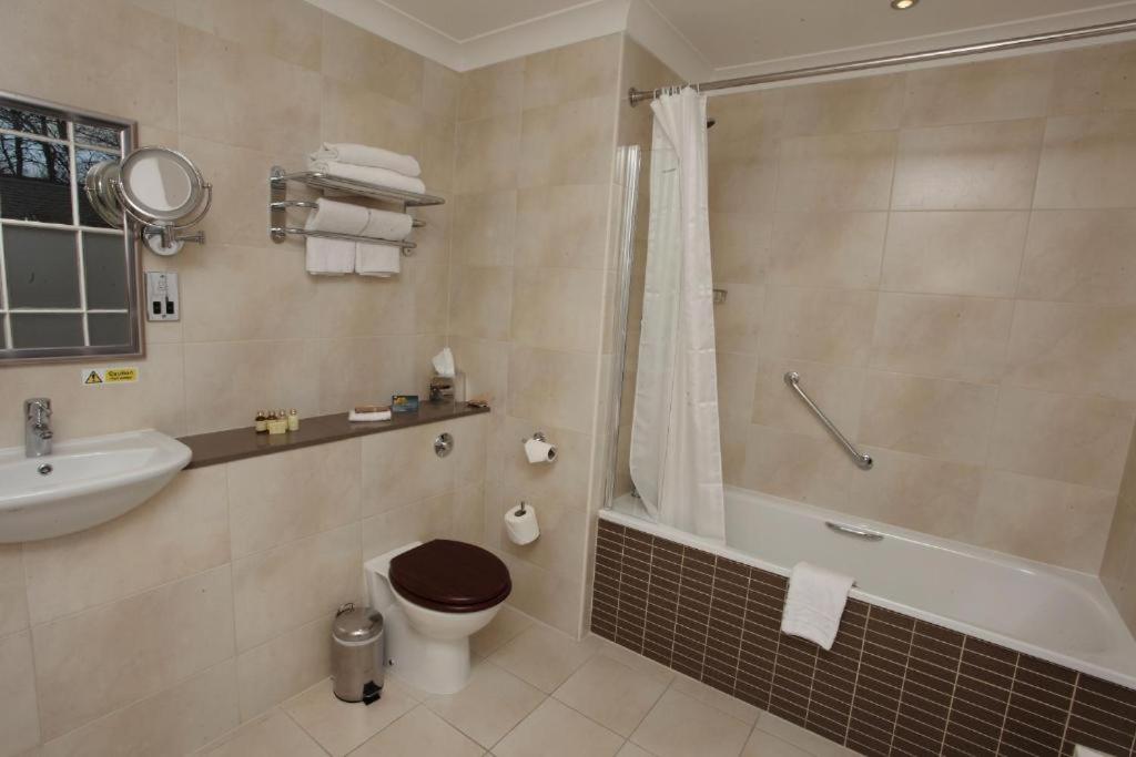 Farington Lodge Hotel - 5