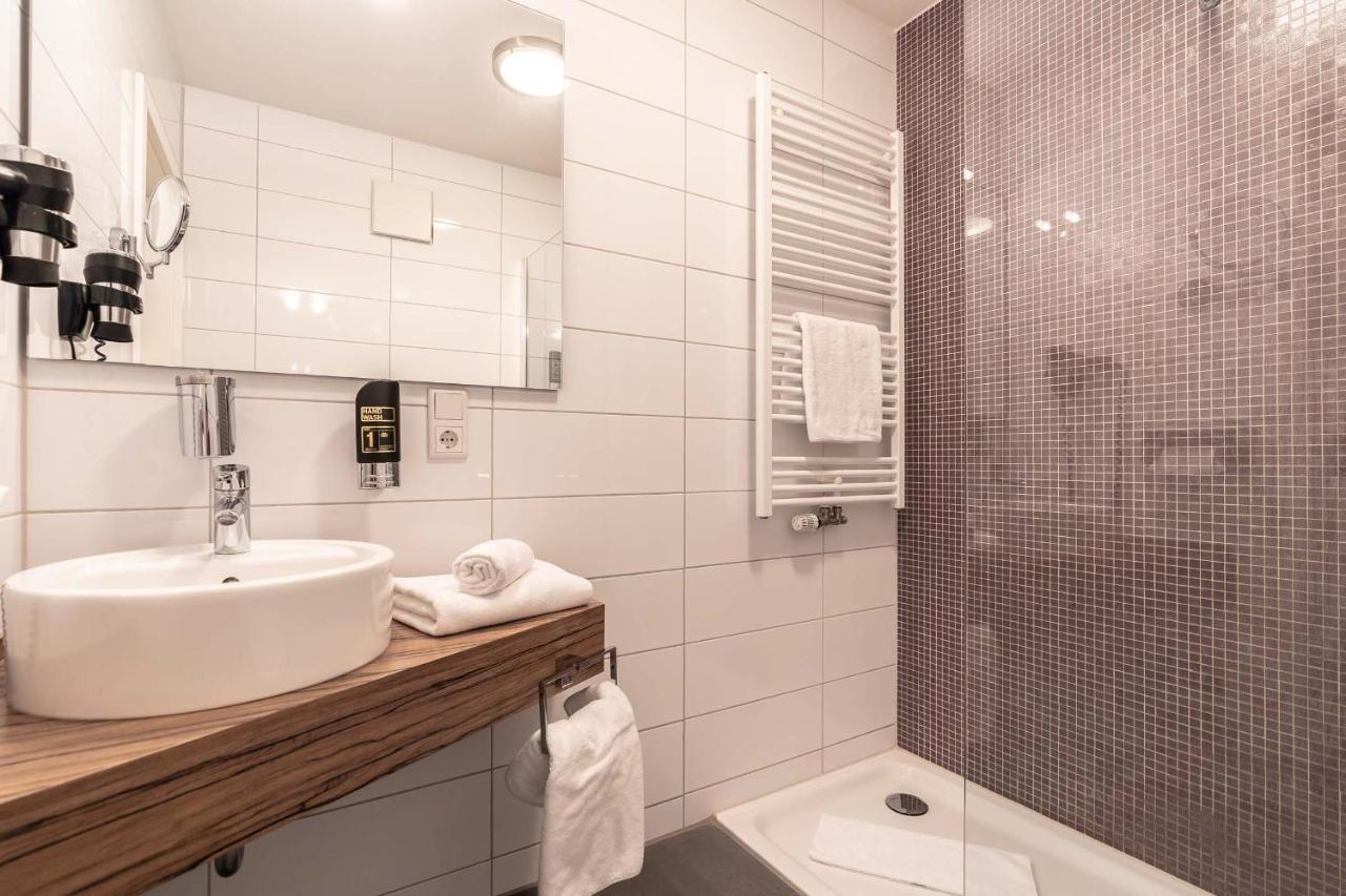 Altstadthotel Guesthouse Die Galerie photo 2