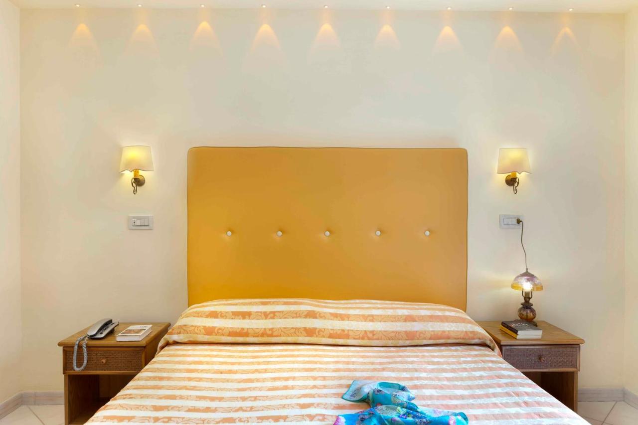 Hotel Girasole photo 2