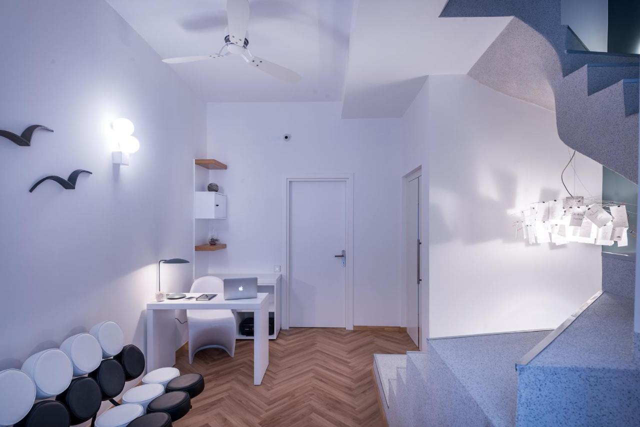 Shapes Luxury Suites - 4