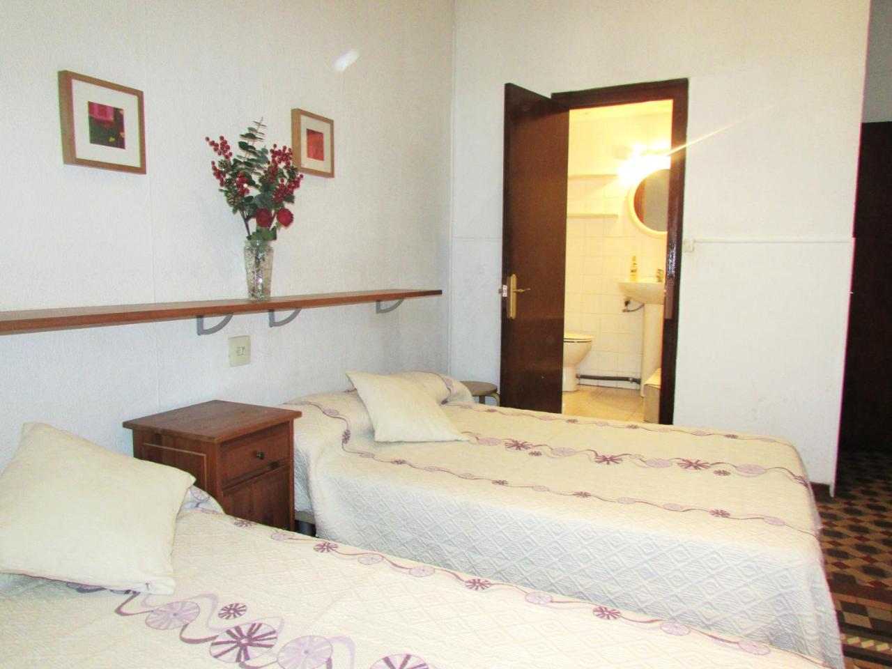 Hostal Lima photo 4