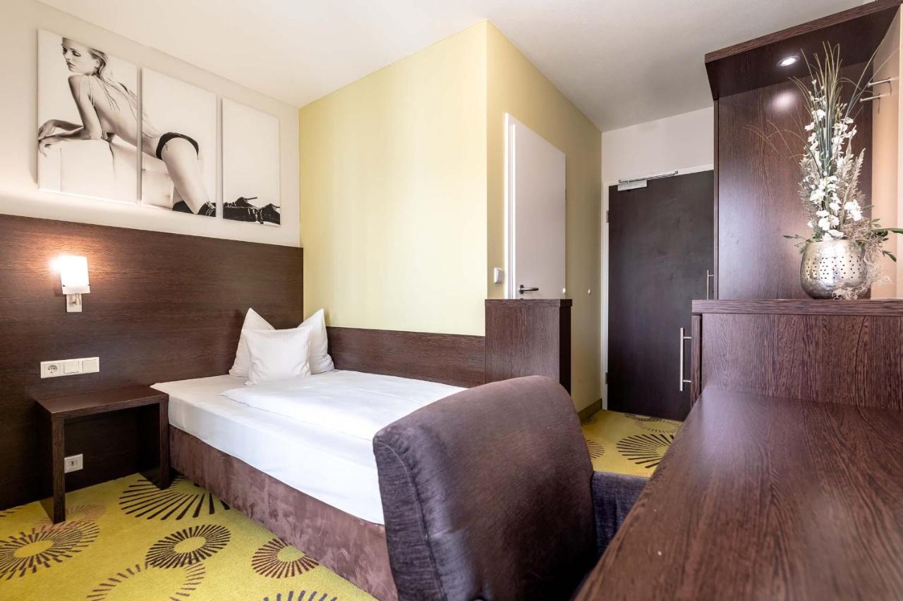 Altstadthotel Guesthouse Die Galerie photo 4