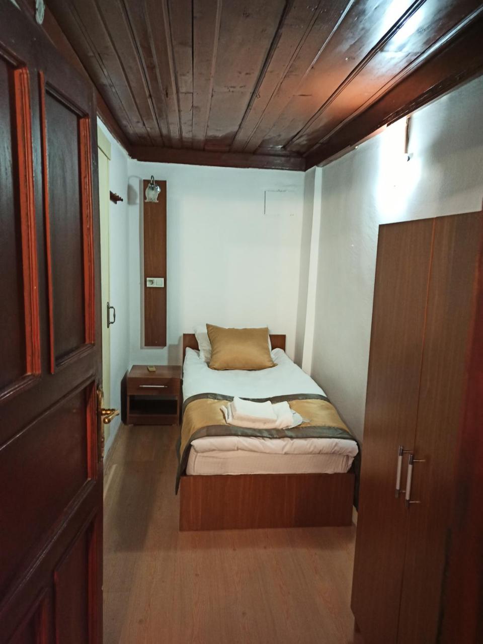Konak Hotel Kaleiçi photo 4