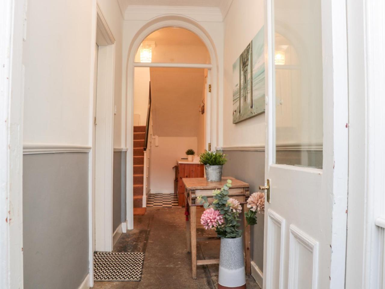 Tynemouth Village Penthouse - 2