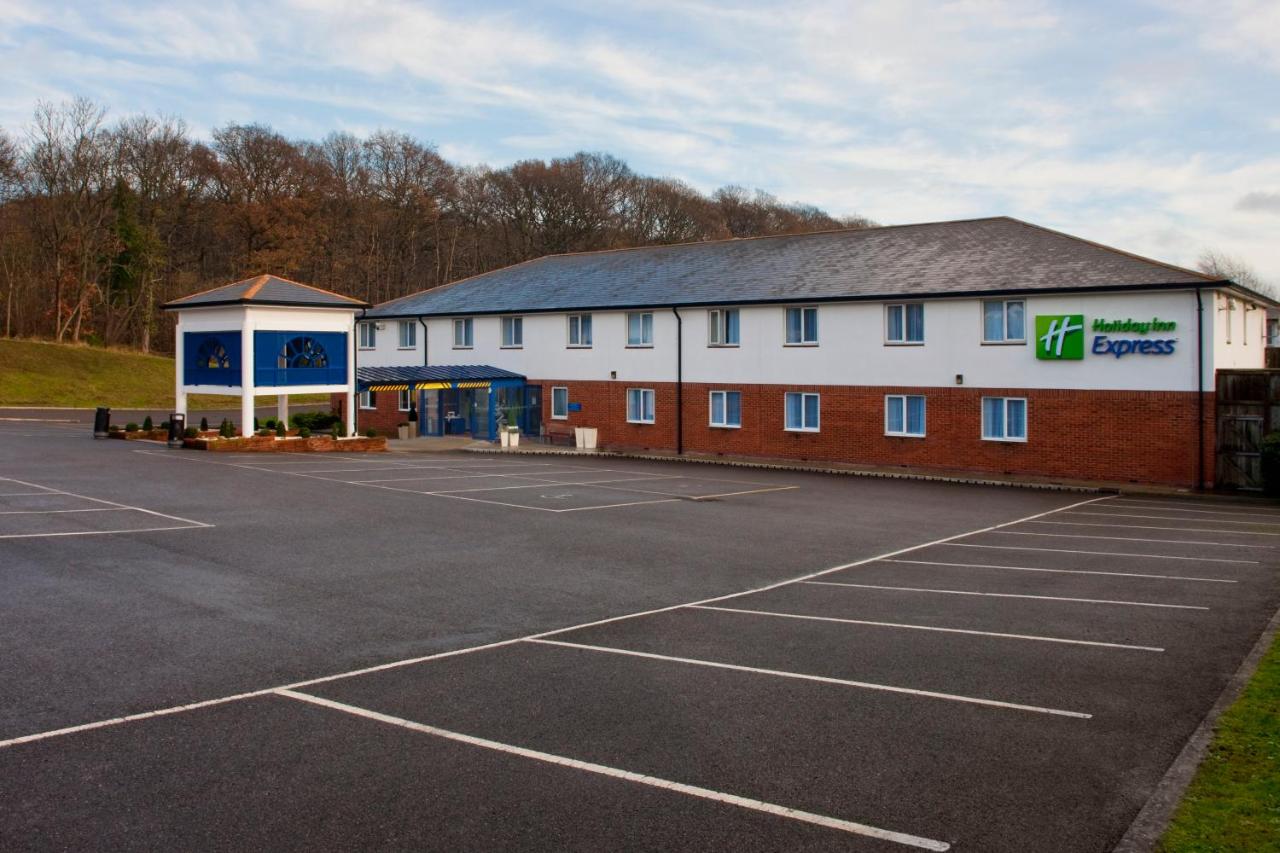 Holiday Inn Express Canterbury By IHG photo 2