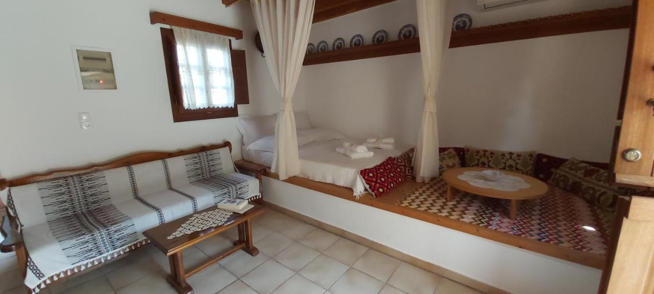 Traditional house in Asfendiou - 4