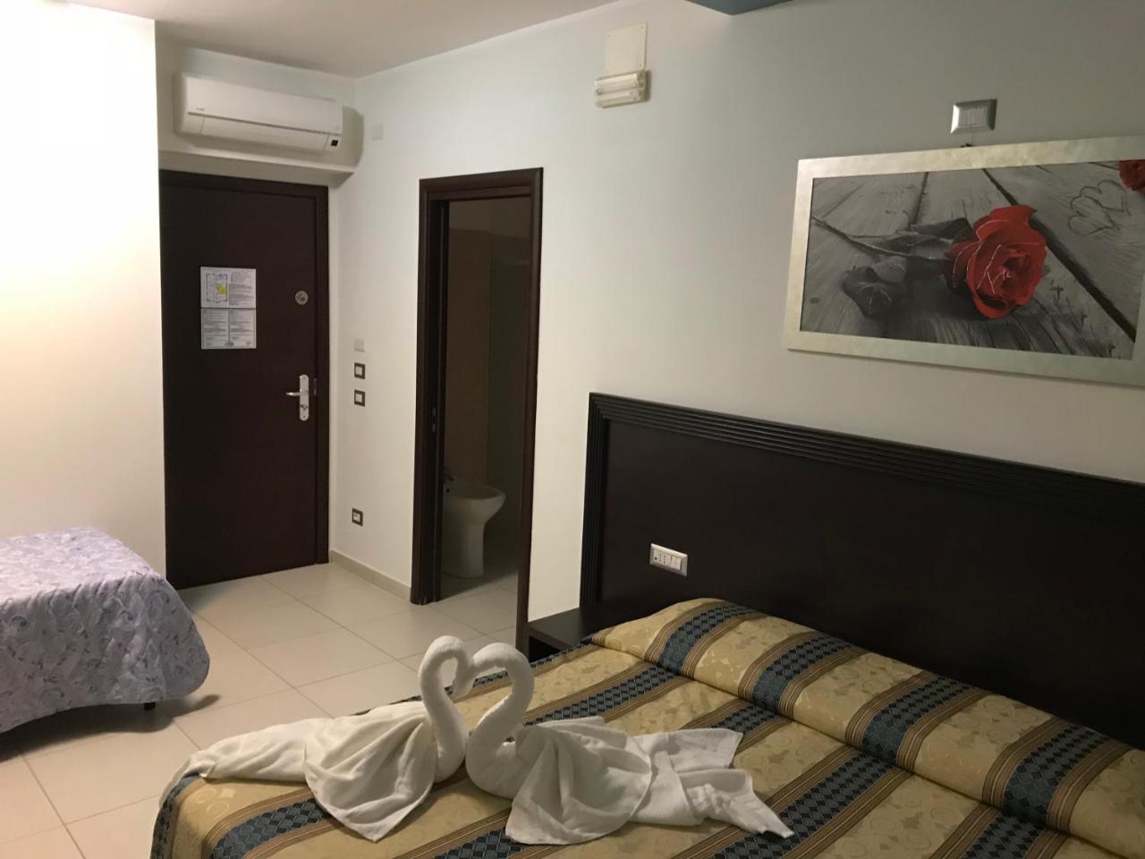 Hotel La Rosetta Scauri photo 2