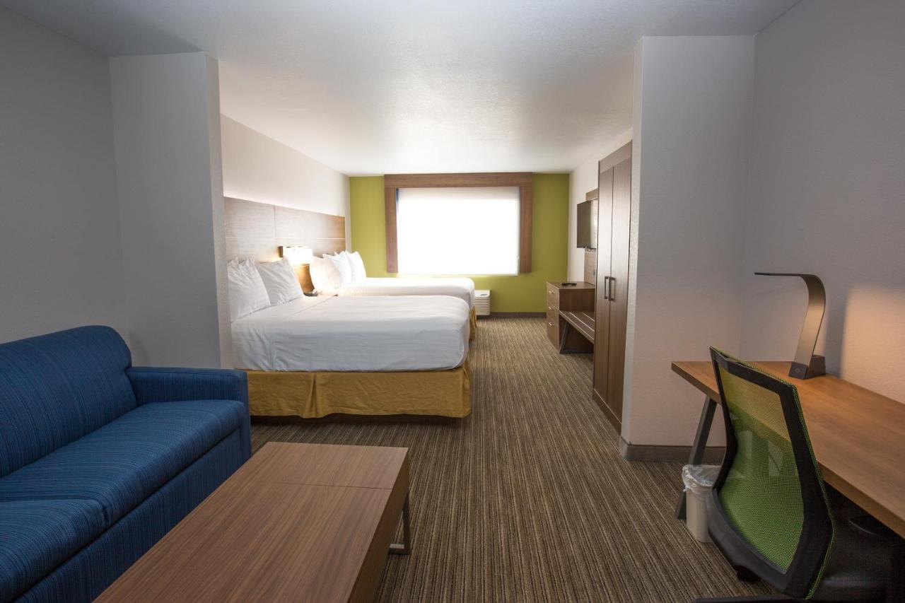 Holiday Inn Express Hotel & Suites Hesperia By IHG photo 2
