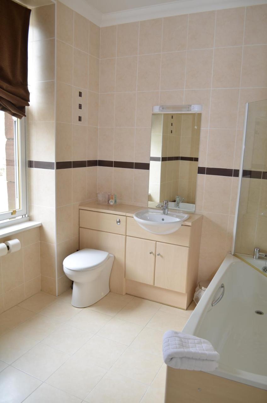 Royal Hotel photo 3