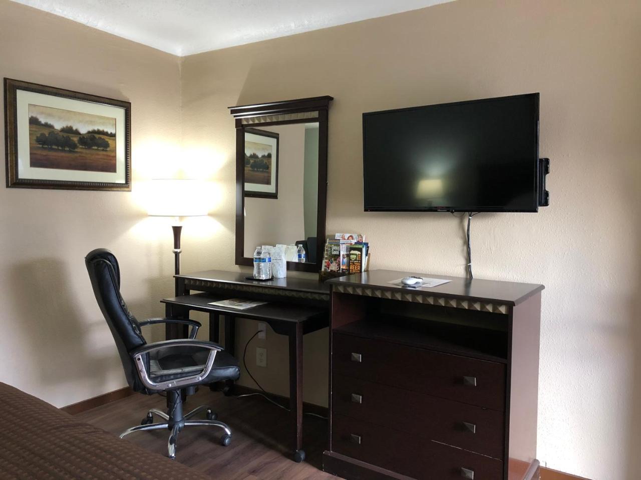 ValueInn Eugene - Airport photo 2