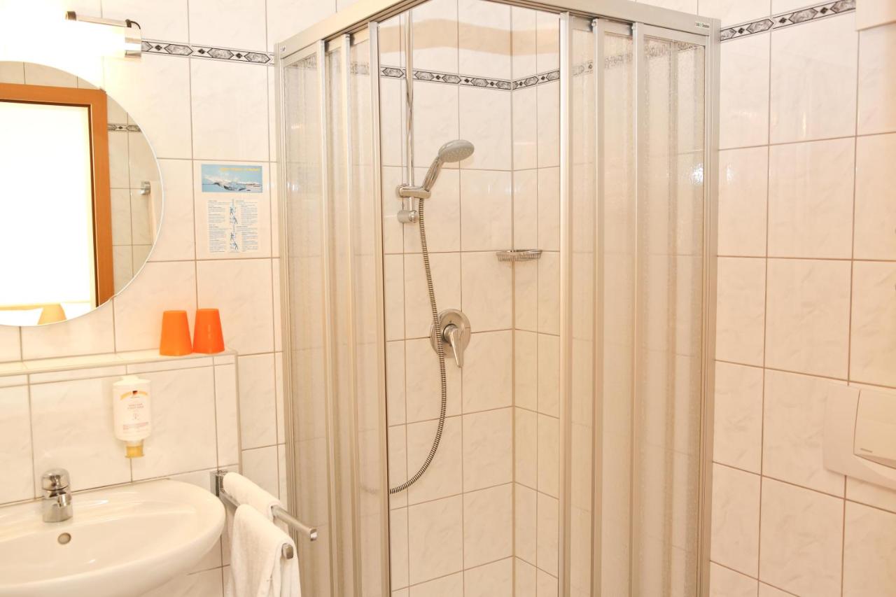 Gasthof Hotel Adler Inneringen photo 2