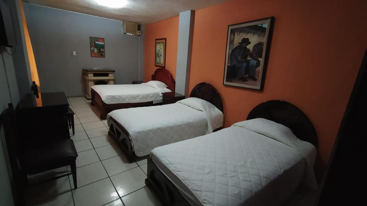 HOTEL PUERTA DEL SOL photo 3