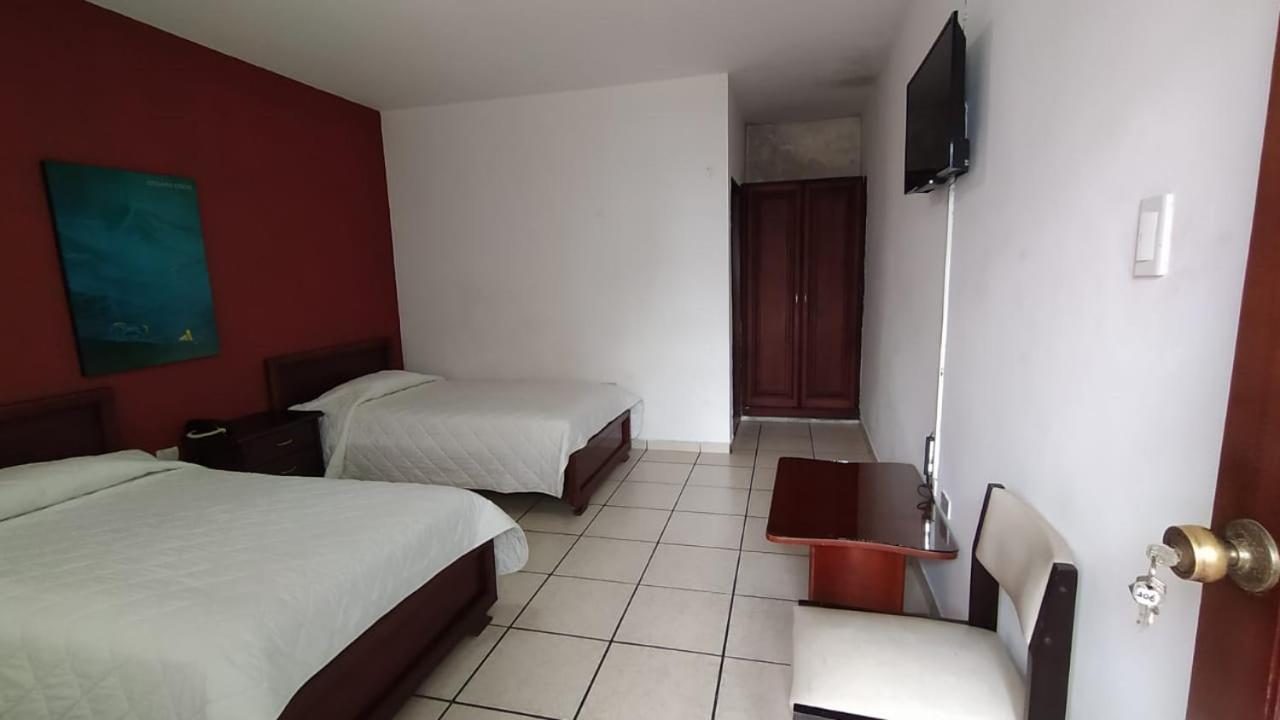 HOTEL PUERTA DEL SOL photo 4