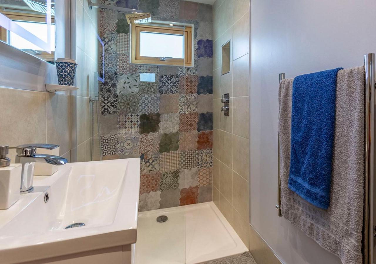 Stones Throw Studio Apartment Bude Cornwall - 5