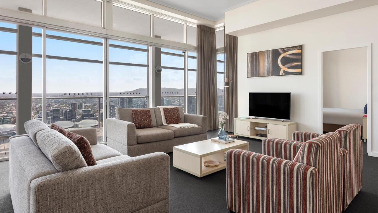 Oaks Brisbane Casino Tower Suites photo 4