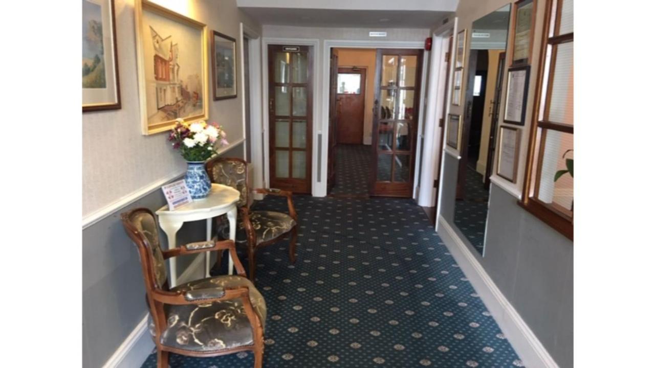 Runnymede Court Hotel photo 3