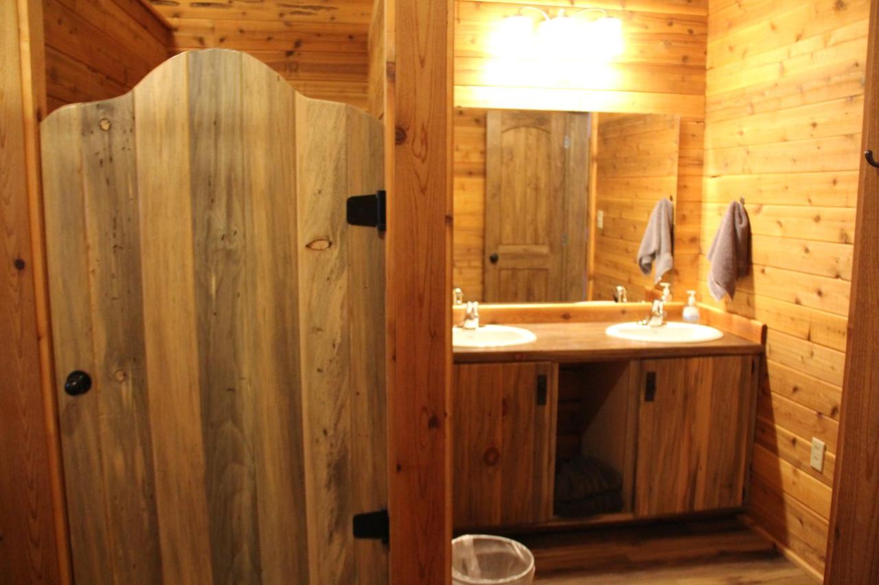 Sugar Loaf Lodge & Cabins photo 2