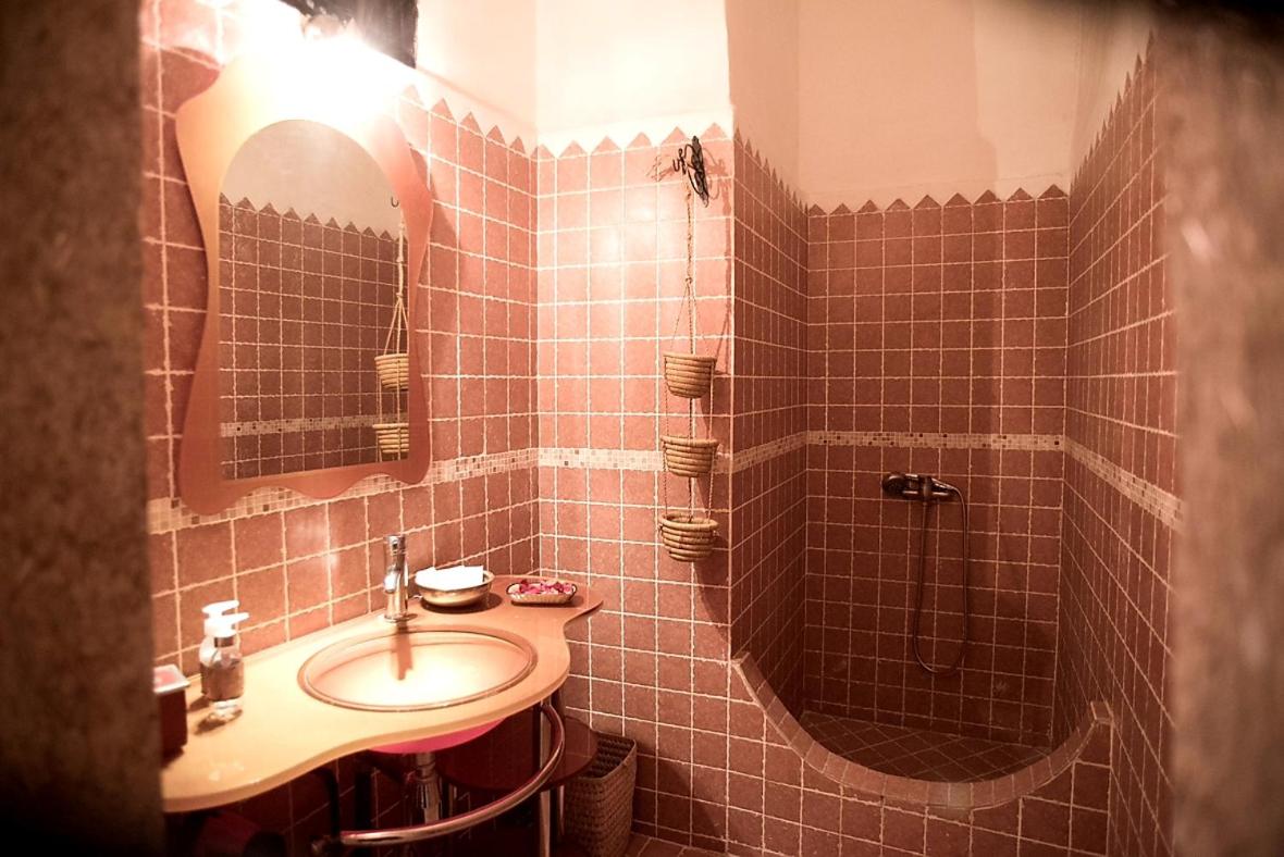 Riad Safir photo 2