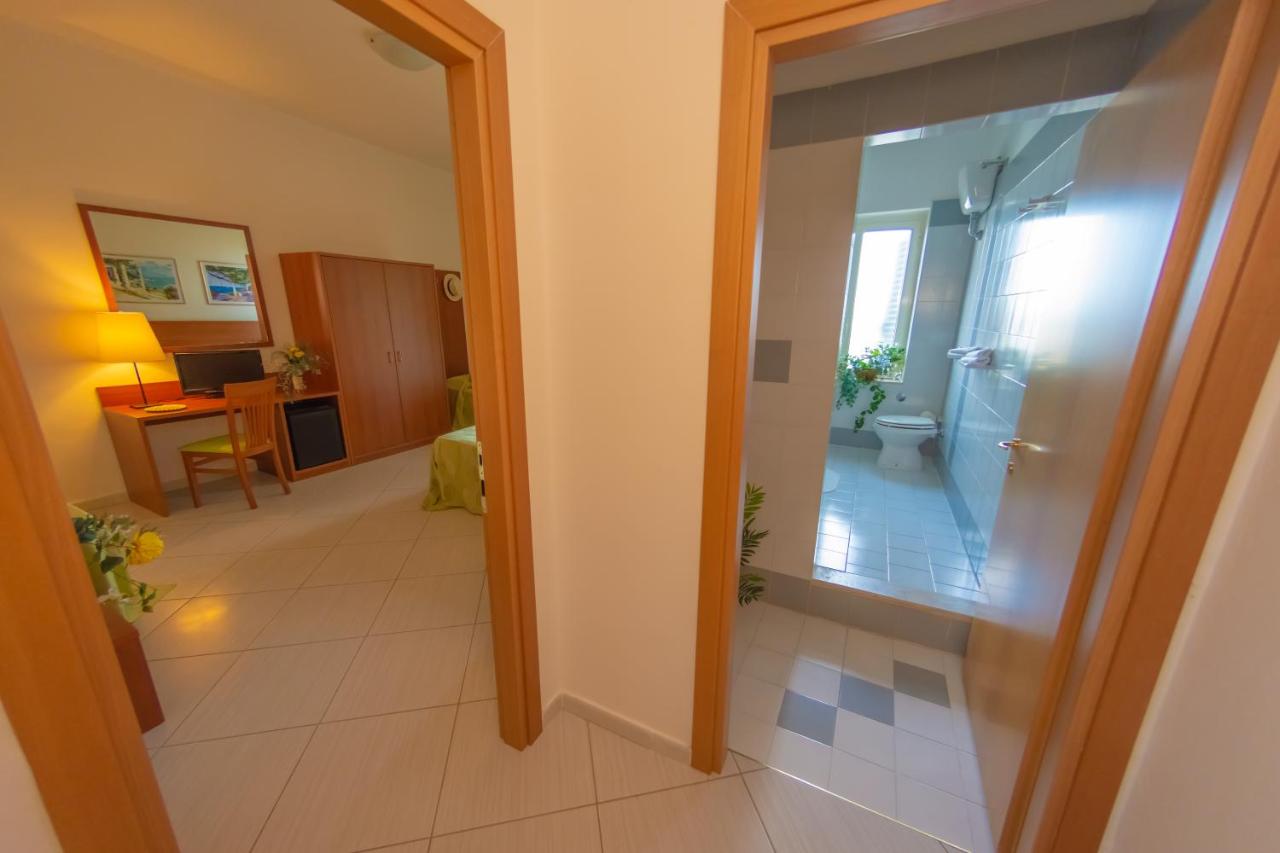 Hotel Solaria photo 3