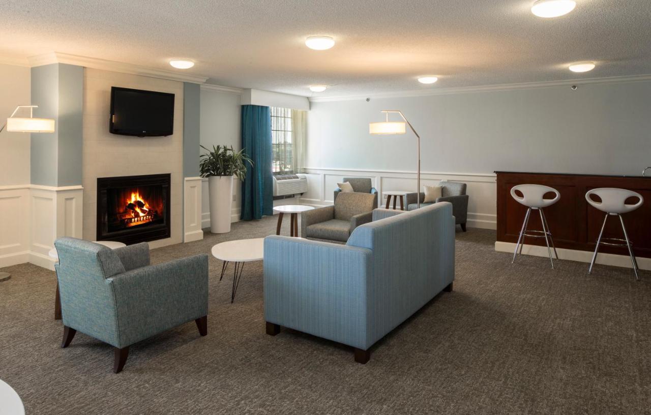 Crowne Plaza Hotel and Suites Pittsburgh South By IHG photo 2