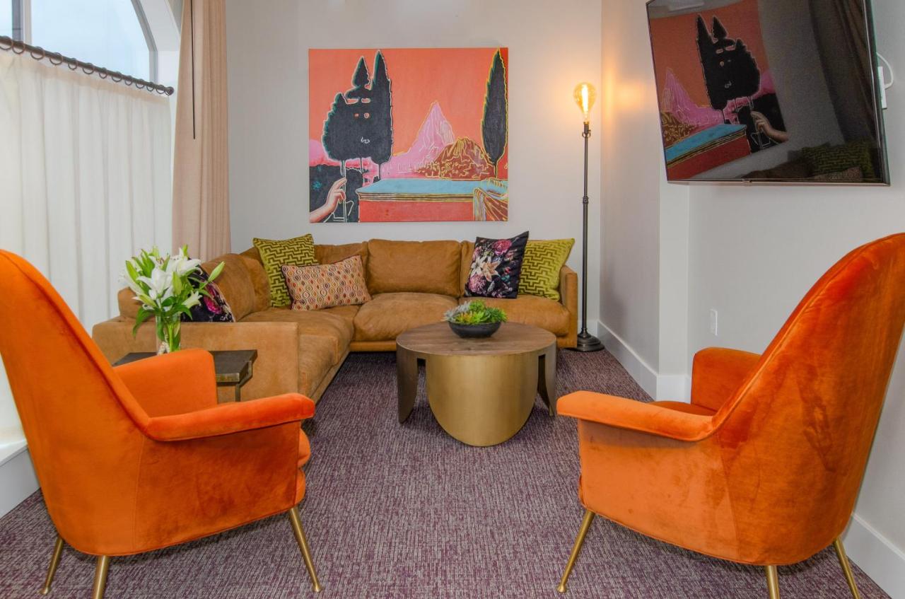 The Dundee - A Trace Hotel - 4