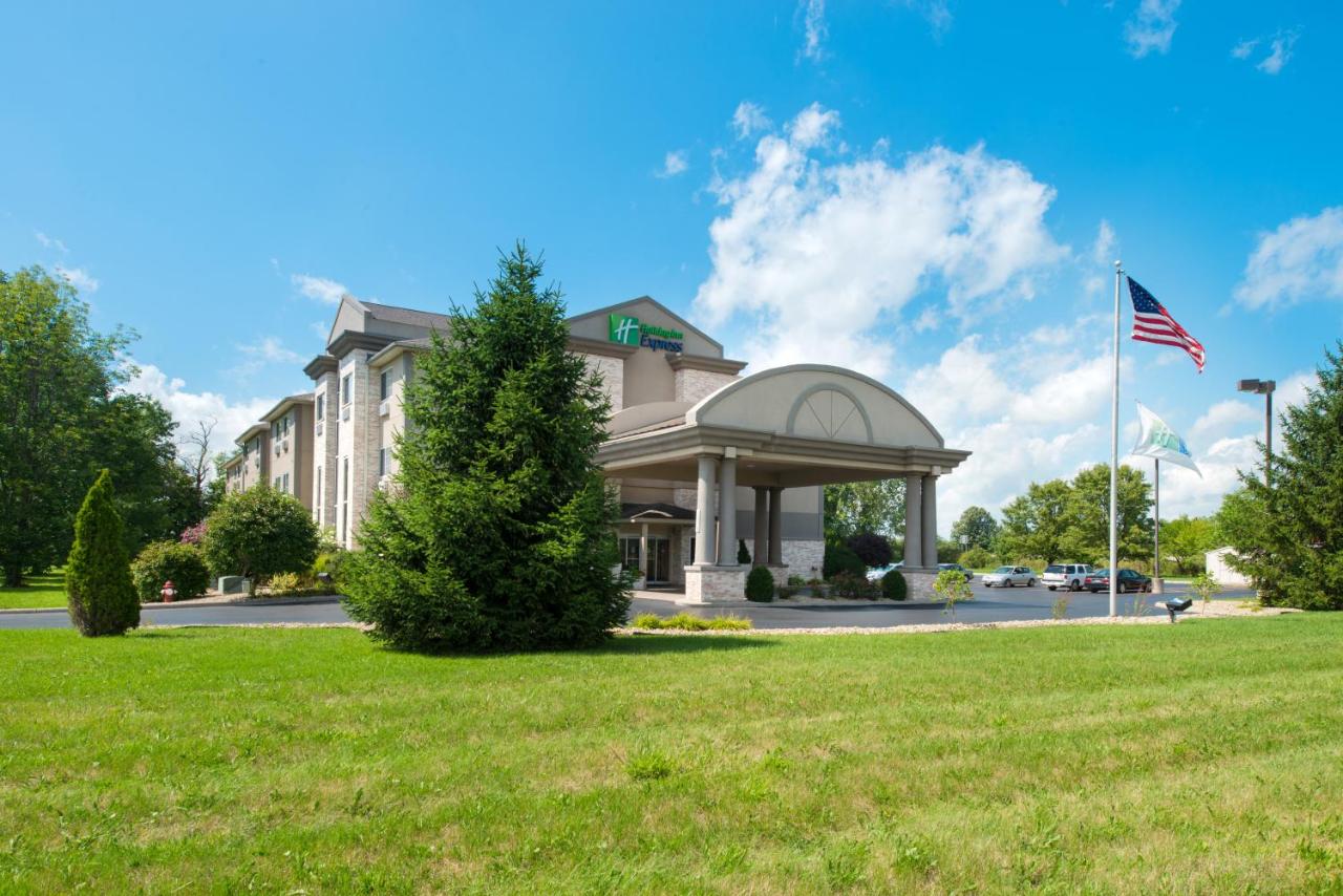 Holiday Inn Express & Suites Bucyrus by IHG photo 3