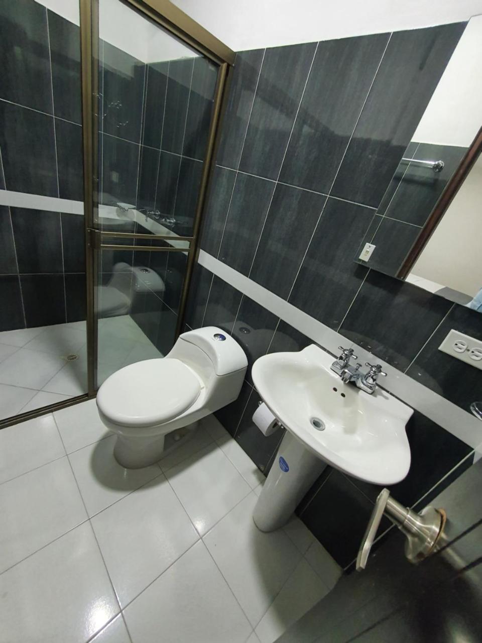 Hotel Laureles Park photo 2