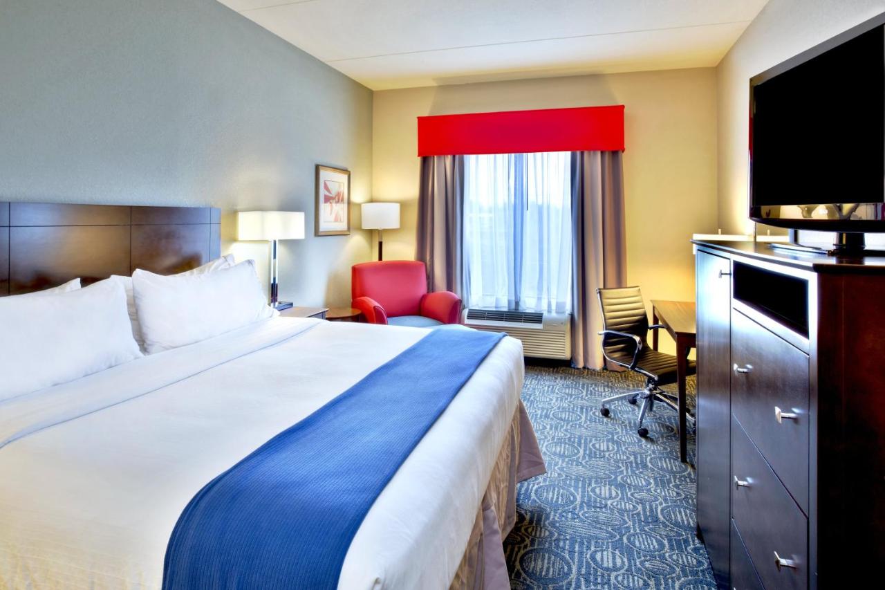 Holiday Inn Express & Suites Oak Ridge By IHG photo 4