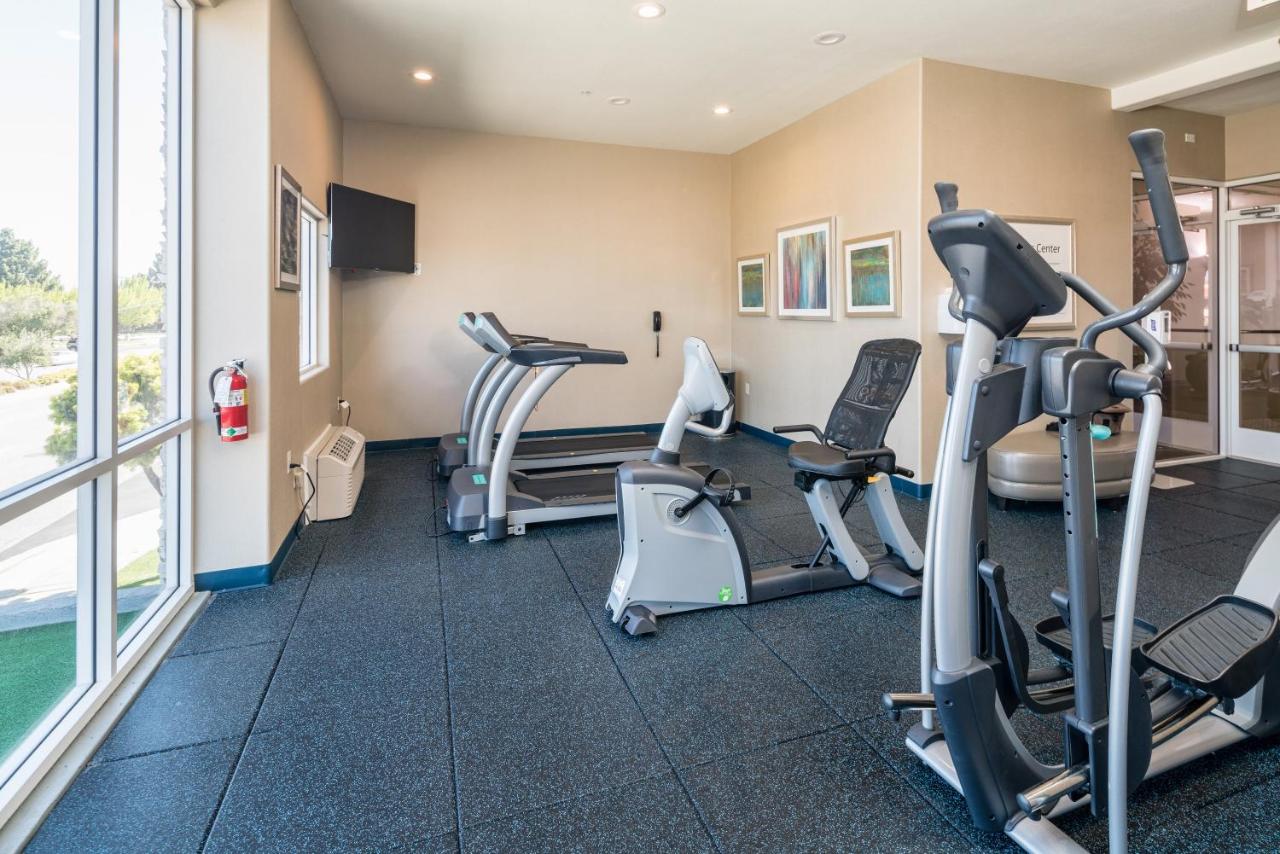 Holiday Inn Express Hotel & Suites Santa Clara By IHG photo 3