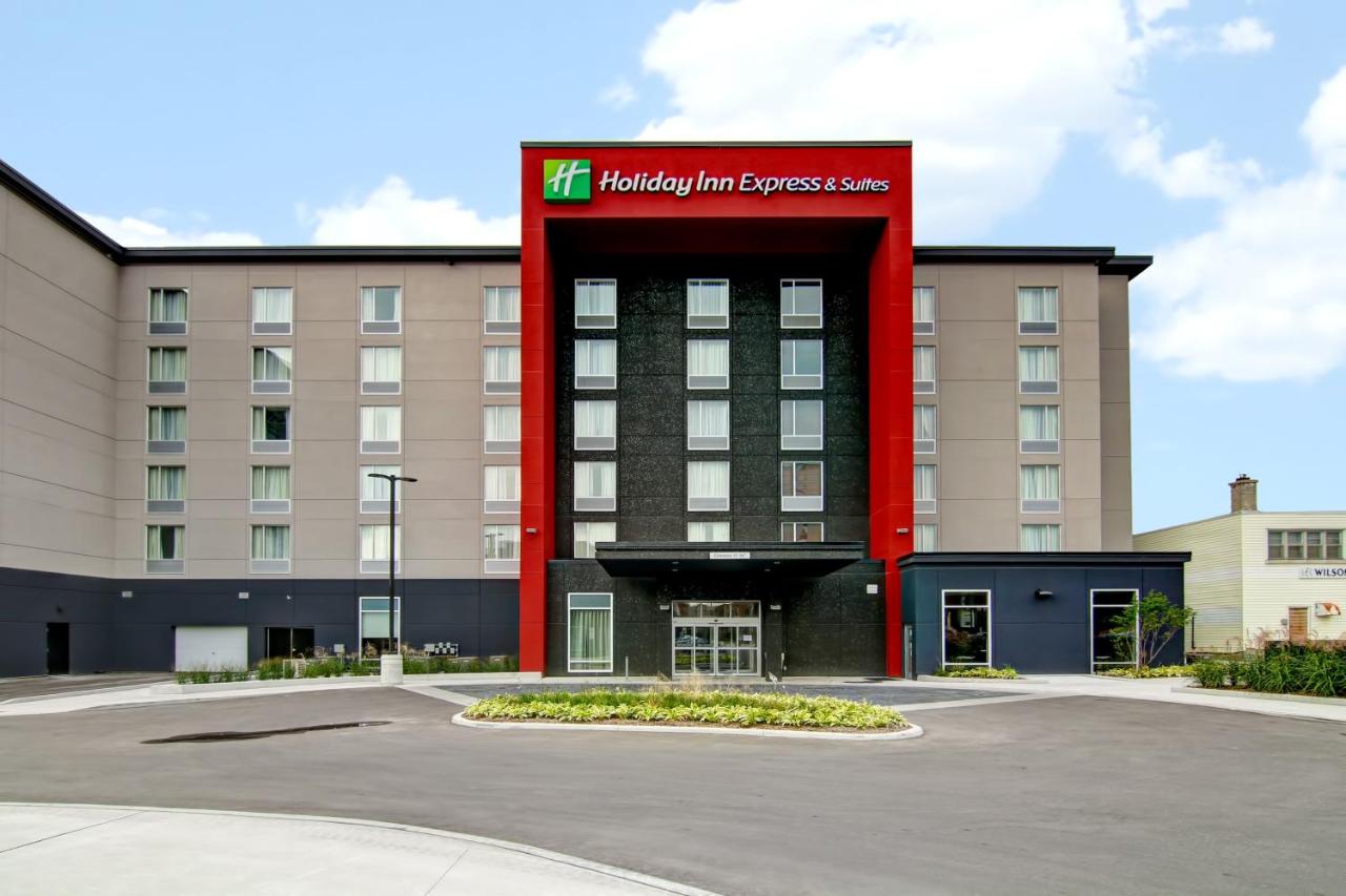 Photo - Holiday Inn Express & Suites Oshawa Downtown   Toronto Area, An Ihg